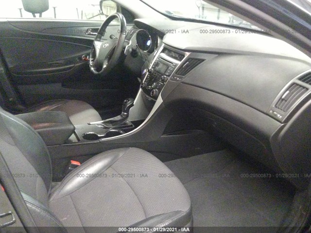 Photo 4 VIN: 5NPEC4AC9CH467115 - HYUNDAI SONATA 