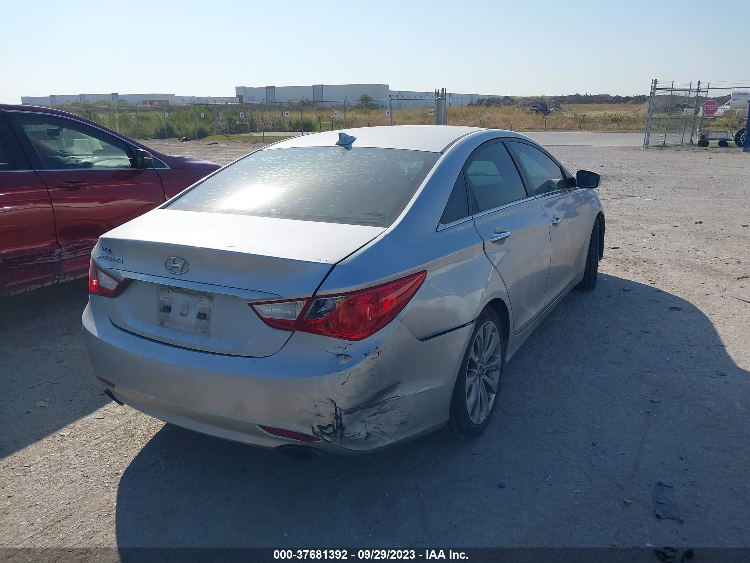 Photo 3 VIN: 5NPEC4AC9DH535592 - HYUNDAI SONATA 