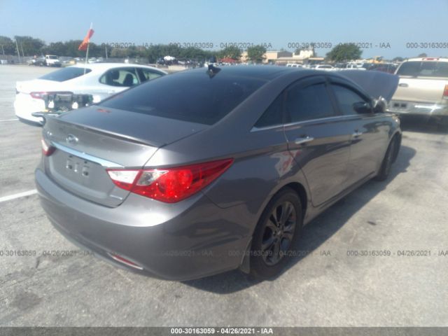 Photo 3 VIN: 5NPEC4AC9DH553896 - HYUNDAI SONATA 