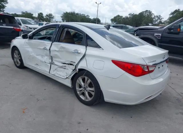 Photo 2 VIN: 5NPEC4AC9DH574022 - HYUNDAI SONATA 