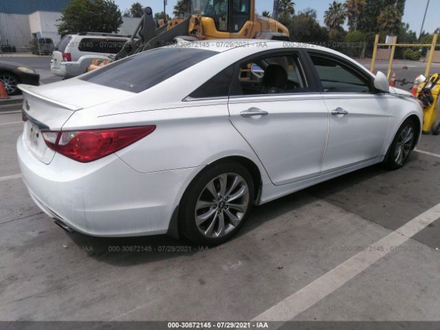 Photo 3 VIN: 5NPEC4AC9DH630119 - HYUNDAI SONATA 