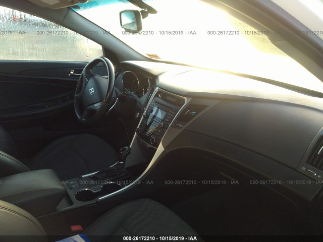 Photo 4 VIN: 5NPEC4AC9DH724050 - HYUNDAI SONATA 