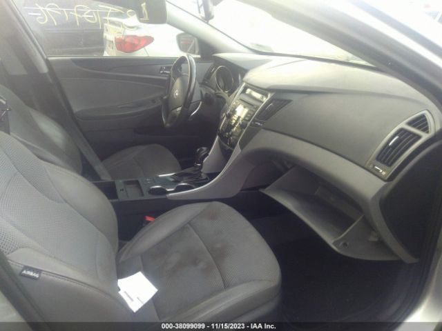 Photo 4 VIN: 5NPEC4AC9DH734741 - HYUNDAI SONATA 