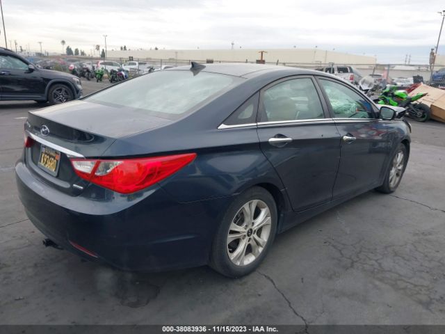 Photo 3 VIN: 5NPEC4AC9DH783924 - HYUNDAI SONATA 