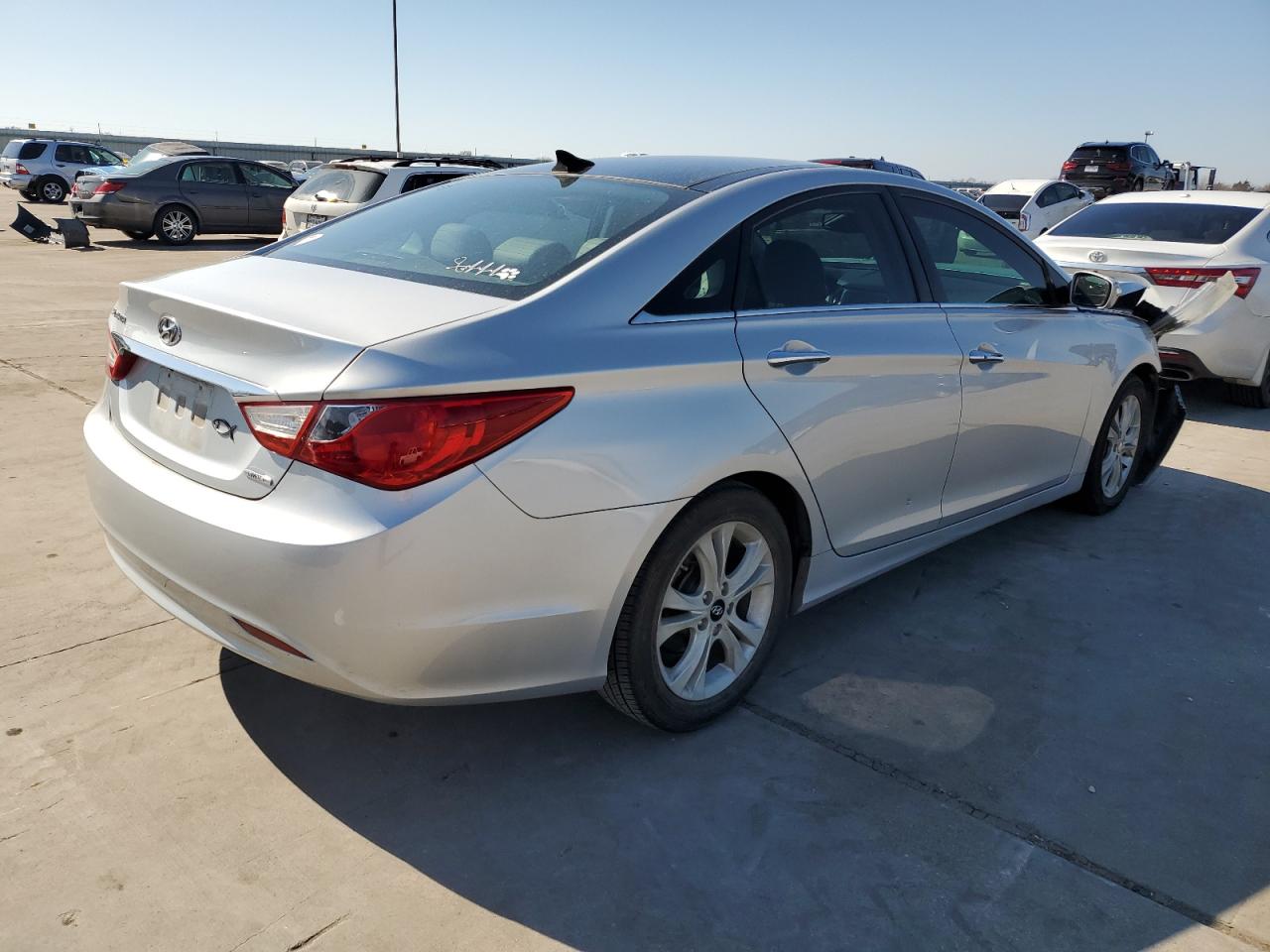 Photo 2 VIN: 5NPEC4AC9DH806943 - HYUNDAI SONATA 