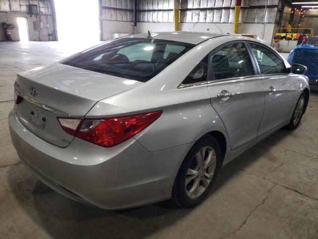 Photo 3 VIN: 5NPEC4ACXBH005709 - HYUNDAI SONATA SE 