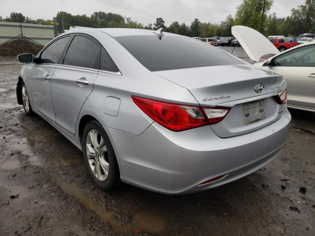 Photo 2 VIN: 5NPEC4ACXBH013955 - HYUNDAI SONATA SE 