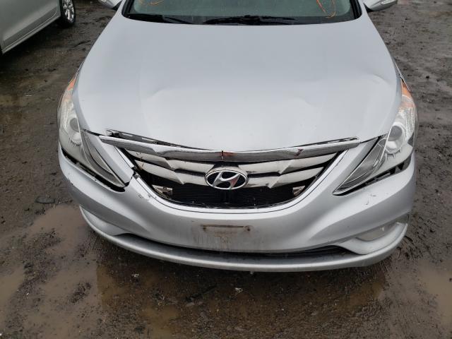 Photo 8 VIN: 5NPEC4ACXBH013955 - HYUNDAI SONATA SE 