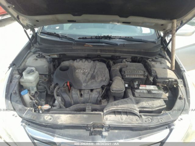 Photo 9 VIN: 5NPEC4ACXBH021358 - HYUNDAI SONATA 