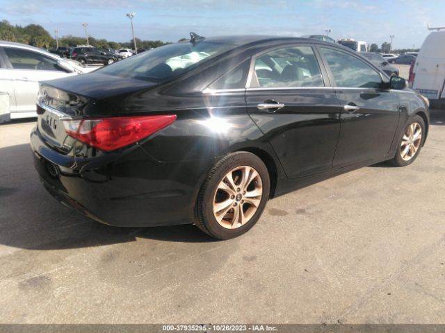 Photo 3 VIN: 5NPEC4ACXBH025023 - HYUNDAI SONATA 