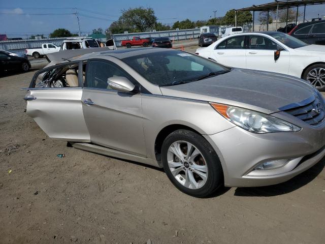 Photo 3 VIN: 5NPEC4ACXBH026494 - HYUNDAI SONATA 