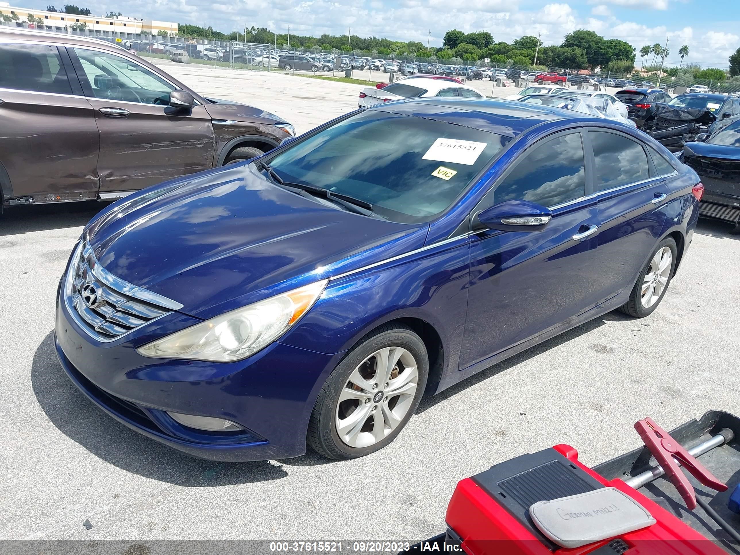 Photo 1 VIN: 5NPEC4ACXBH031100 - HYUNDAI SONATA 