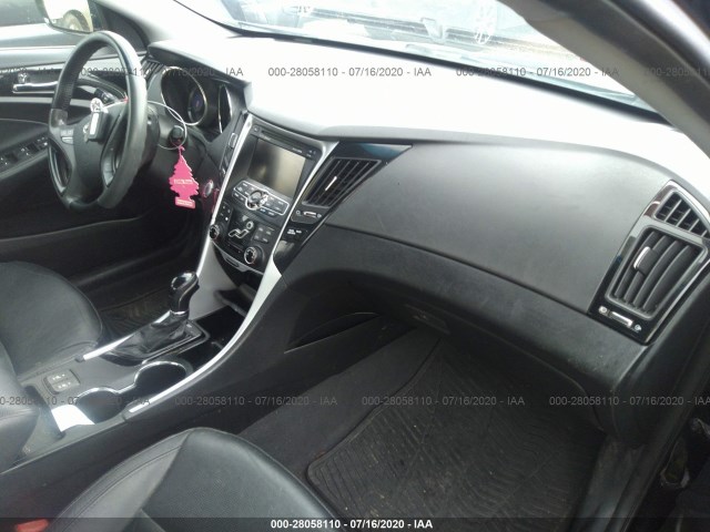 Photo 4 VIN: 5NPEC4ACXBH113974 - HYUNDAI SONATA 