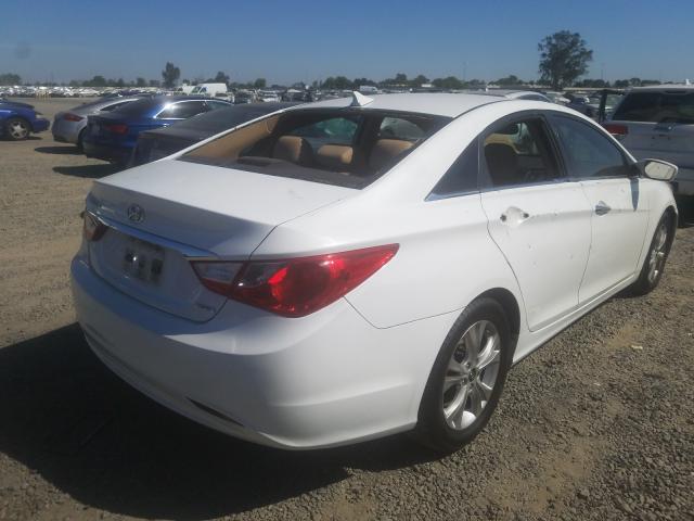 Photo 3 VIN: 5NPEC4ACXBH135179 - HYUNDAI SONATA SE 