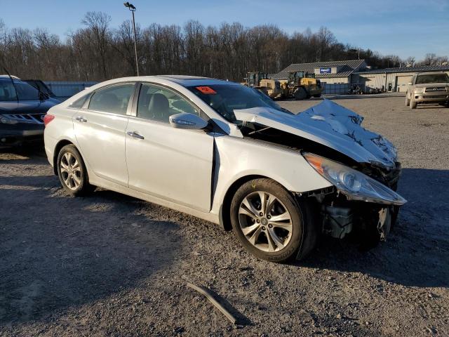 Photo 3 VIN: 5NPEC4ACXBH170692 - HYUNDAI SONATA SE 