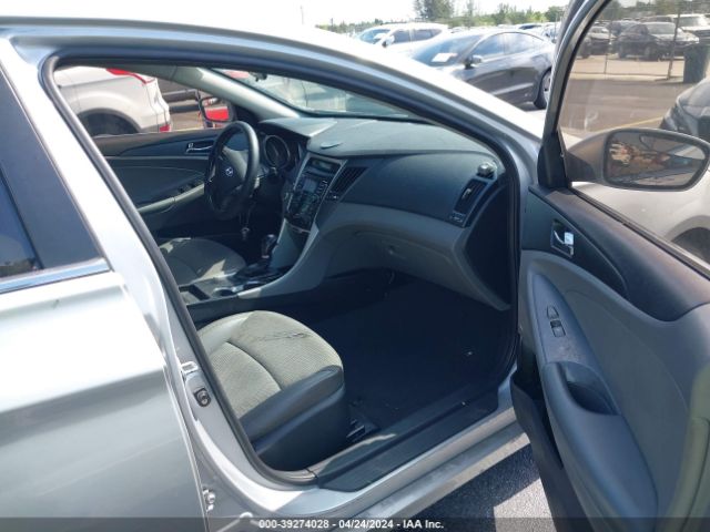 Photo 4 VIN: 5NPEC4ACXBH180042 - HYUNDAI SONATA 