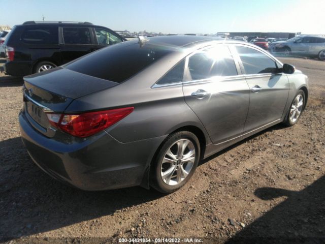 Photo 3 VIN: 5NPEC4ACXBH181739 - HYUNDAI SONATA 