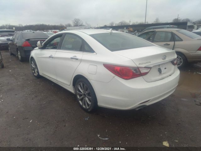 Photo 2 VIN: 5NPEC4ACXBH249358 - HYUNDAI SONATA 