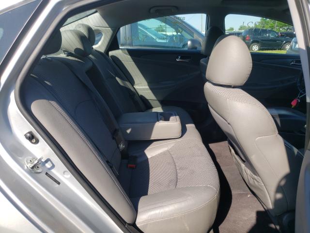 Photo 5 VIN: 5NPEC4ACXBH257220 - HYUNDAI SONATA SE 