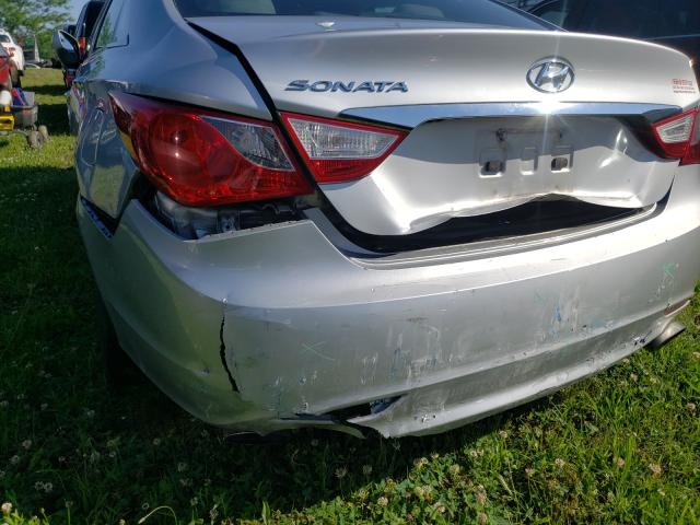 Photo 8 VIN: 5NPEC4ACXBH257220 - HYUNDAI SONATA SE 