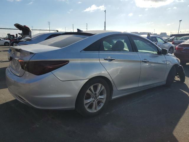 Photo 2 VIN: 5NPEC4ACXBH272428 - HYUNDAI SONATA 