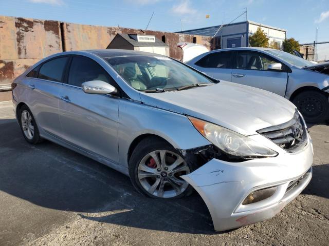 Photo 3 VIN: 5NPEC4ACXBH272428 - HYUNDAI SONATA 