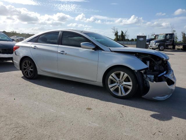 Photo 3 VIN: 5NPEC4ACXBH281307 - HYUNDAI SONATA SE 