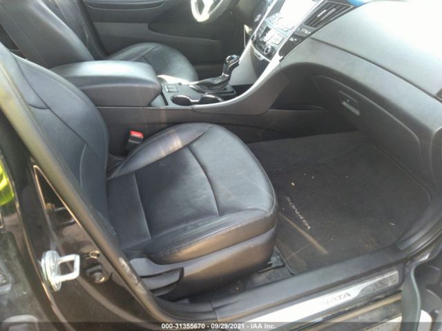 Photo 4 VIN: 5NPEC4ACXBH296809 - HYUNDAI SONATA 