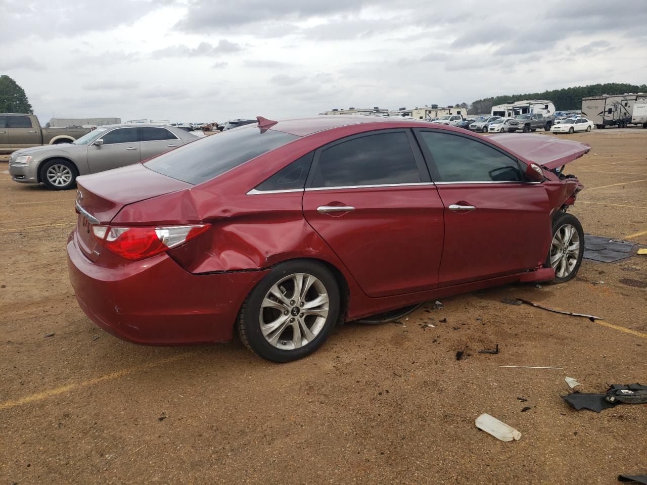 Photo 2 VIN: 5NPEC4ACXBH306027 - HYUNDAI SONATA 