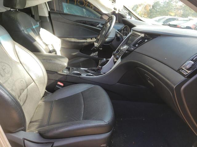 Photo 4 VIN: 5NPEC4ACXCH313805 - HYUNDAI SONATA SE 