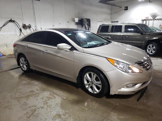 Photo 3 VIN: 5NPEC4ACXCH327400 - HYUNDAI SONATA SE 