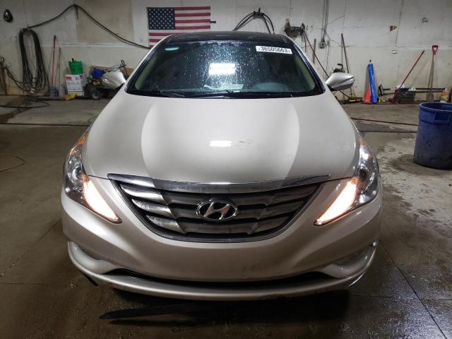 Photo 4 VIN: 5NPEC4ACXCH327400 - HYUNDAI SONATA SE 