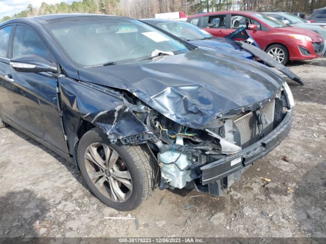 Photo 5 VIN: 5NPEC4ACXCH337800 - HYUNDAI SONATA 