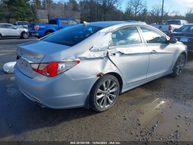 Photo 3 VIN: 5NPEC4ACXCH347534 - HYUNDAI SONATA 