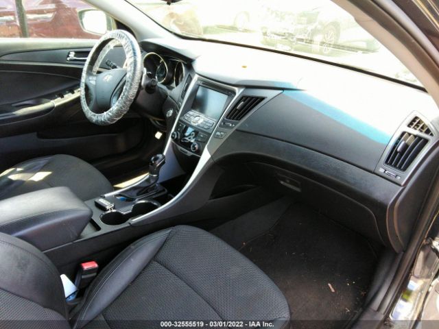 Photo 4 VIN: 5NPEC4ACXCH353530 - HYUNDAI SONATA 