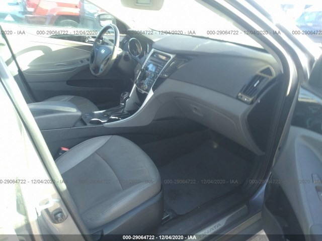 Photo 4 VIN: 5NPEC4ACXCH363555 - HYUNDAI SONATA 