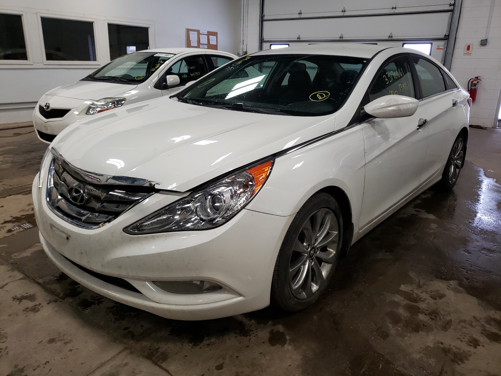 Photo 1 VIN: 5NPEC4ACXCH369663 - HYUNDAI SONATA SE 