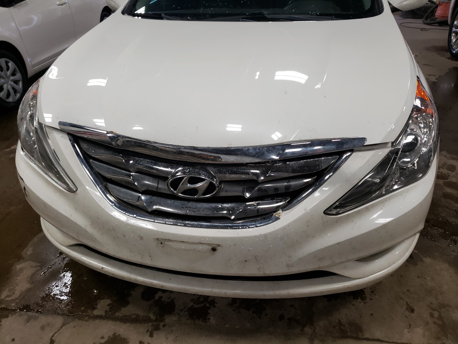 Photo 8 VIN: 5NPEC4ACXCH369663 - HYUNDAI SONATA SE 