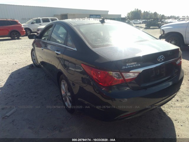 Photo 2 VIN: 5NPEC4ACXCH375463 - HYUNDAI SONATA 