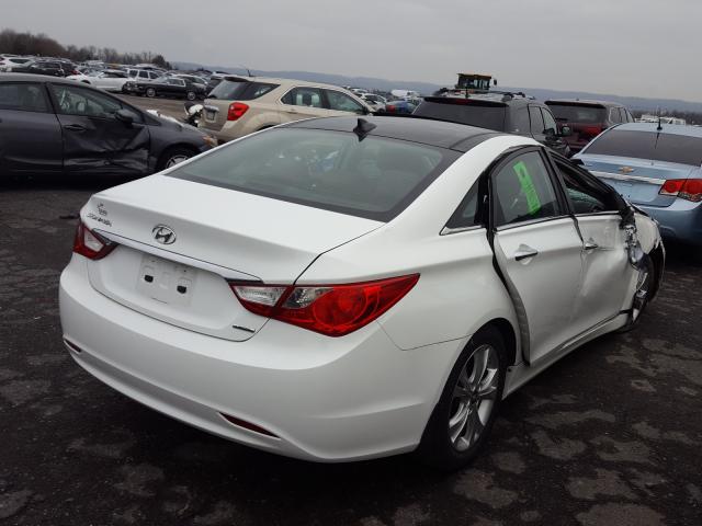 Photo 3 VIN: 5NPEC4ACXCH378833 - HYUNDAI SONATA SE 