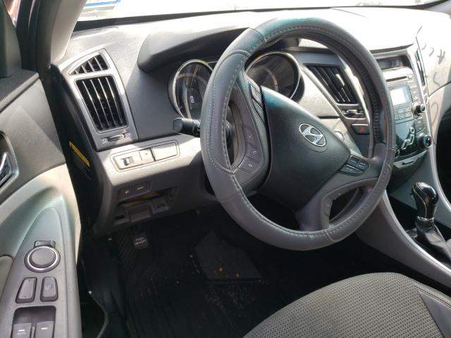 Photo 8 VIN: 5NPEC4ACXCH391100 - HYUNDAI SONATA SE 