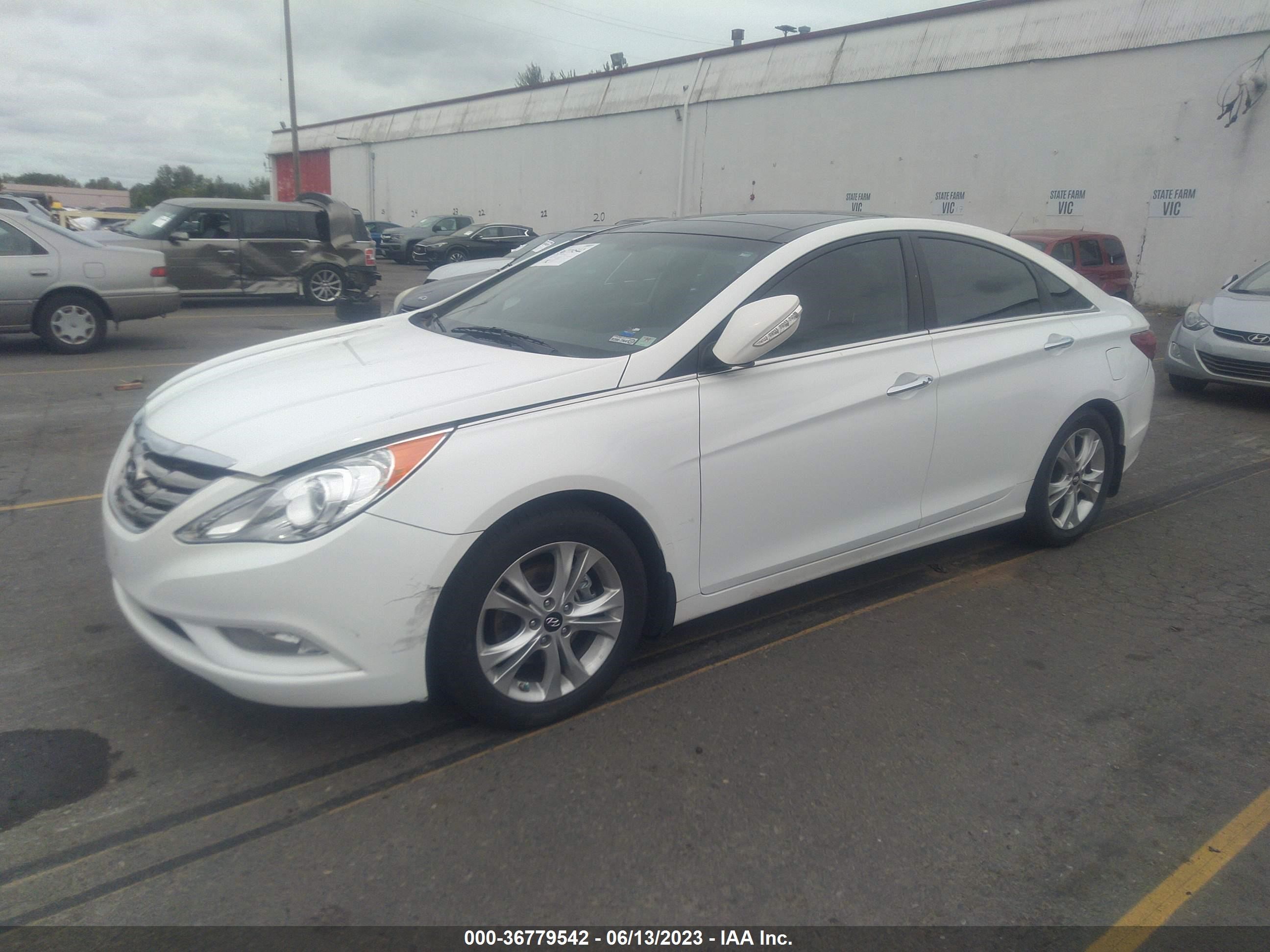 Photo 1 VIN: 5NPEC4ACXCH398810 - HYUNDAI SONATA 