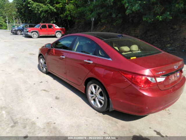 Photo 2 VIN: 5NPEC4ACXCH401494 - HYUNDAI SONATA 