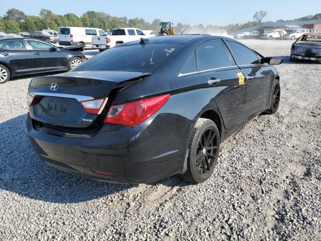 Photo 3 VIN: 5NPEC4ACXCH450453 - HYUNDAI SONATA SE 