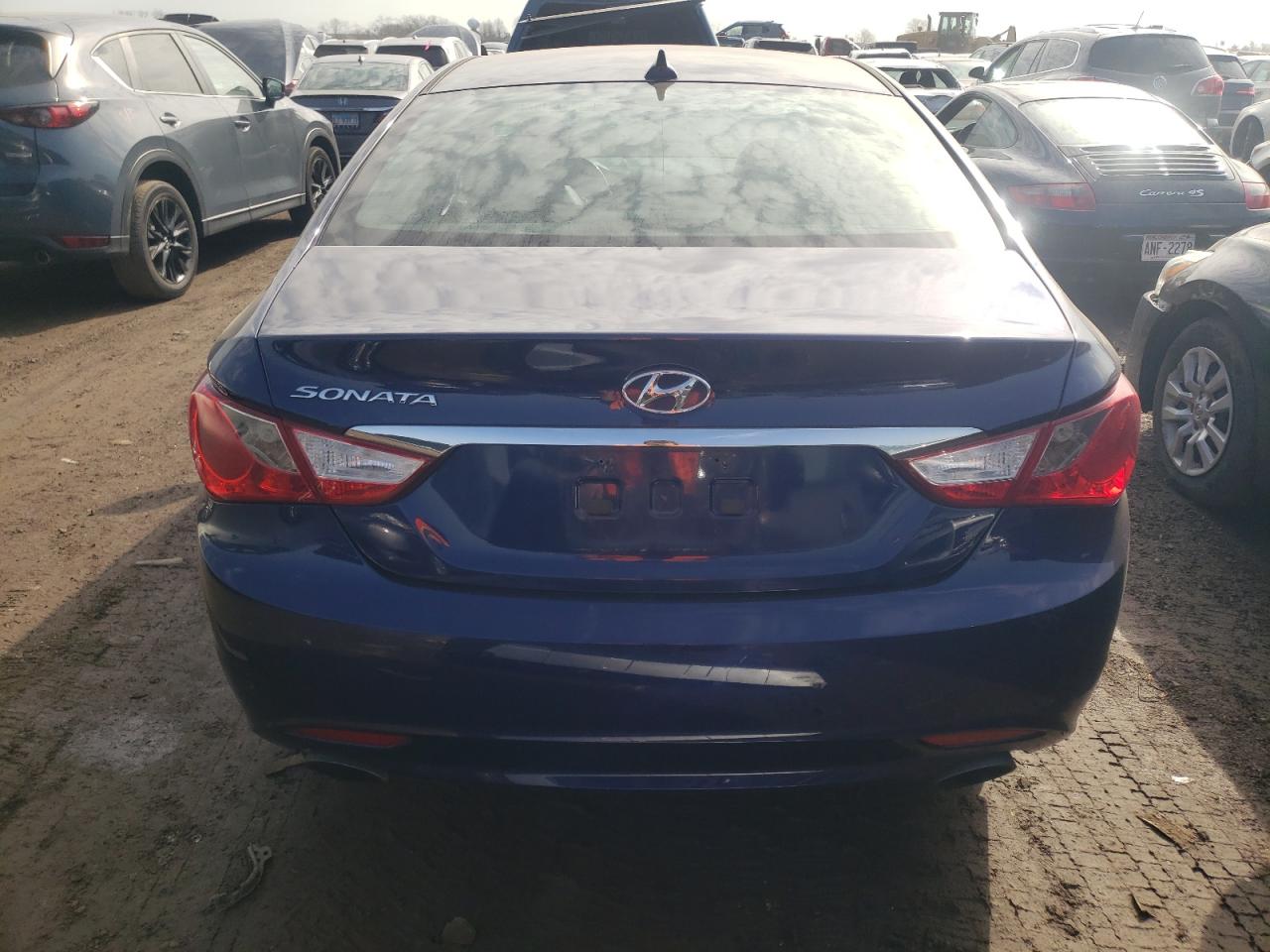 Photo 5 VIN: 5NPEC4ACXCH459928 - HYUNDAI SONATA 