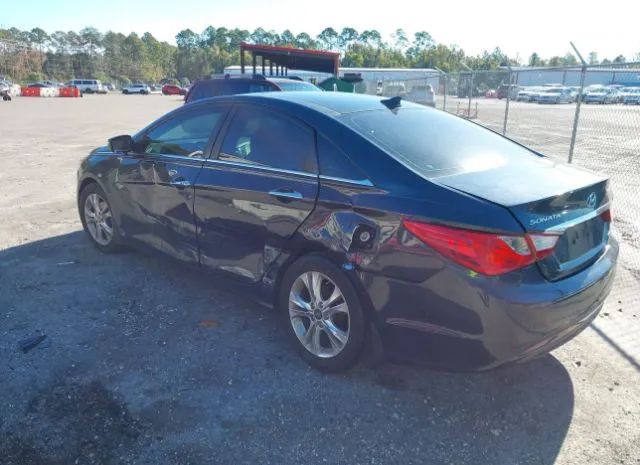 Photo 2 VIN: 5NPEC4ACXCH484232 - HYUNDAI SONATA 