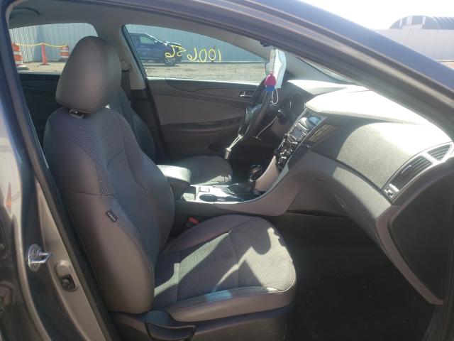 Photo 4 VIN: 5NPEC4ACXDH713297 - HYUNDAI SONATA SE 