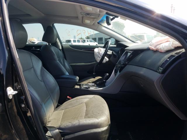 Photo 4 VIN: 5NPEC4ACXEH832825 - HYUNDAI SONATA SE 