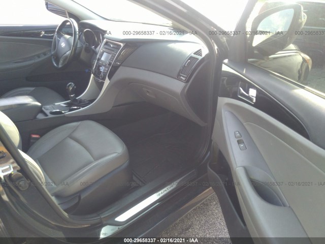 Photo 4 VIN: 5NPEC4ACXEH917146 - HYUNDAI SONATA 