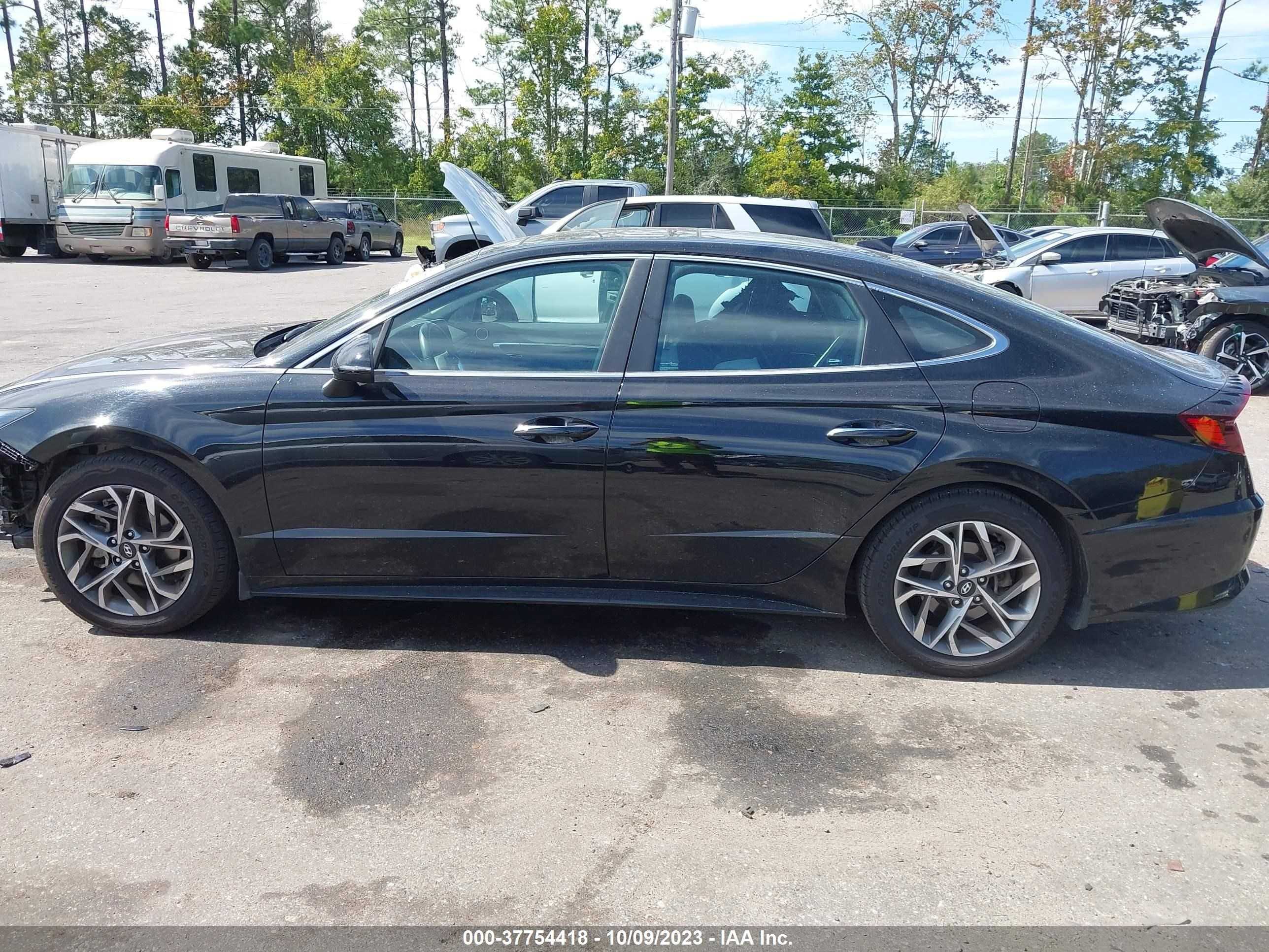 Photo 13 VIN: 5NPEF4JA1LH047581 - HYUNDAI SONATA 